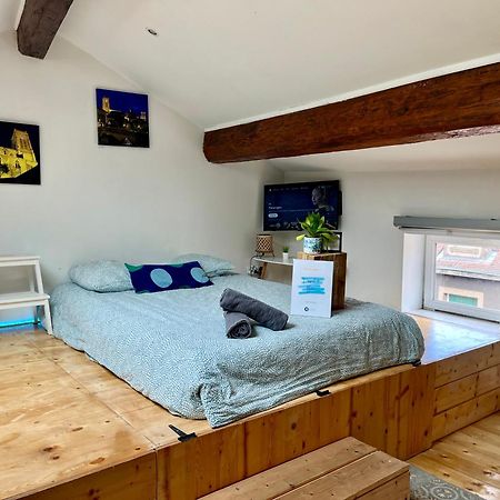 La Cachette Des Poutres Appartement LʼArbresle Buitenkant foto