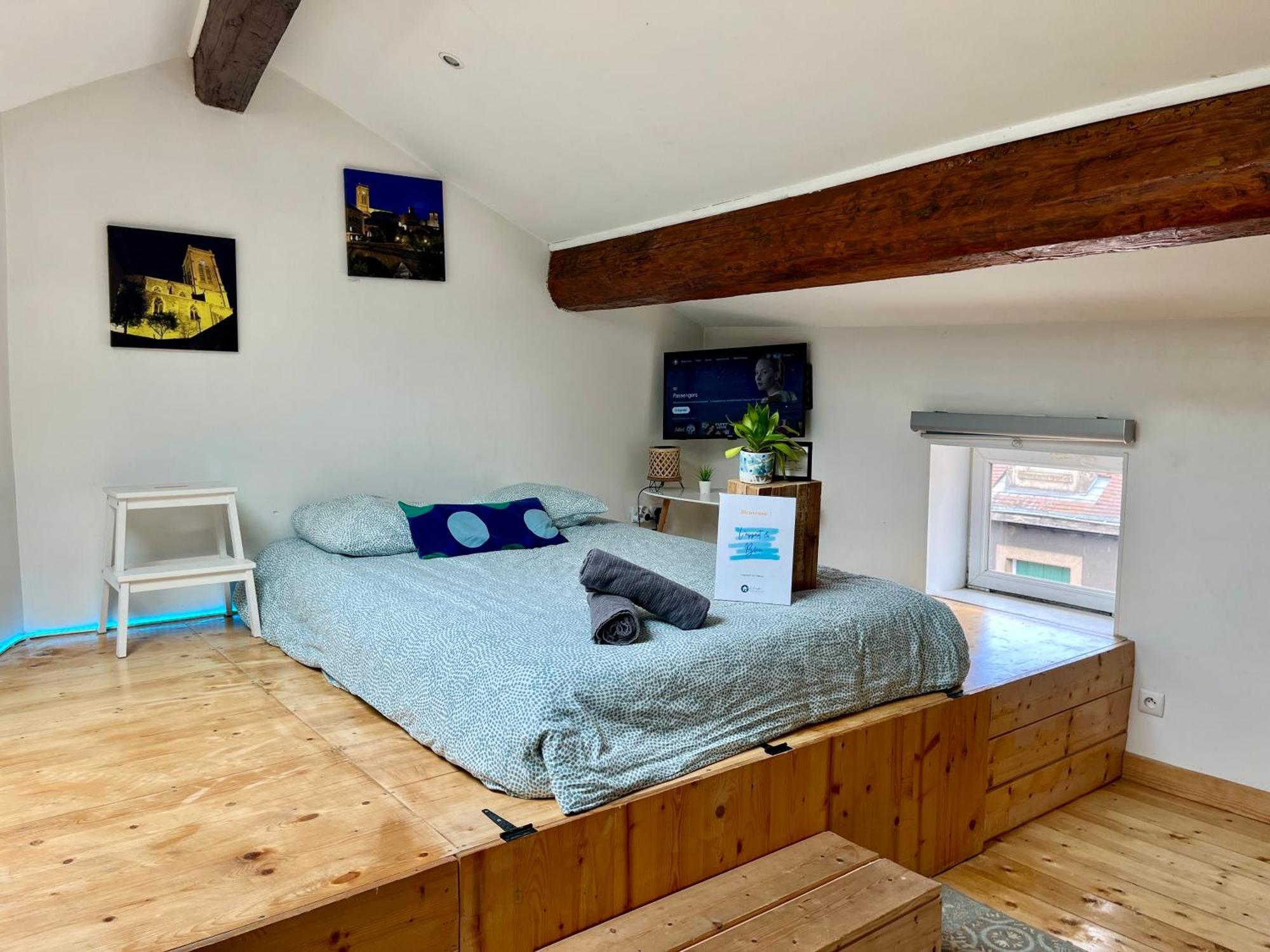 La Cachette Des Poutres Appartement LʼArbresle Buitenkant foto